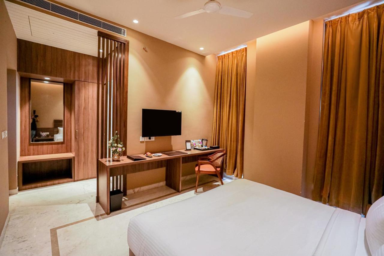 Gulab Kothi By Royal Orchid Hotels Limited バラナシ エクステリア 写真